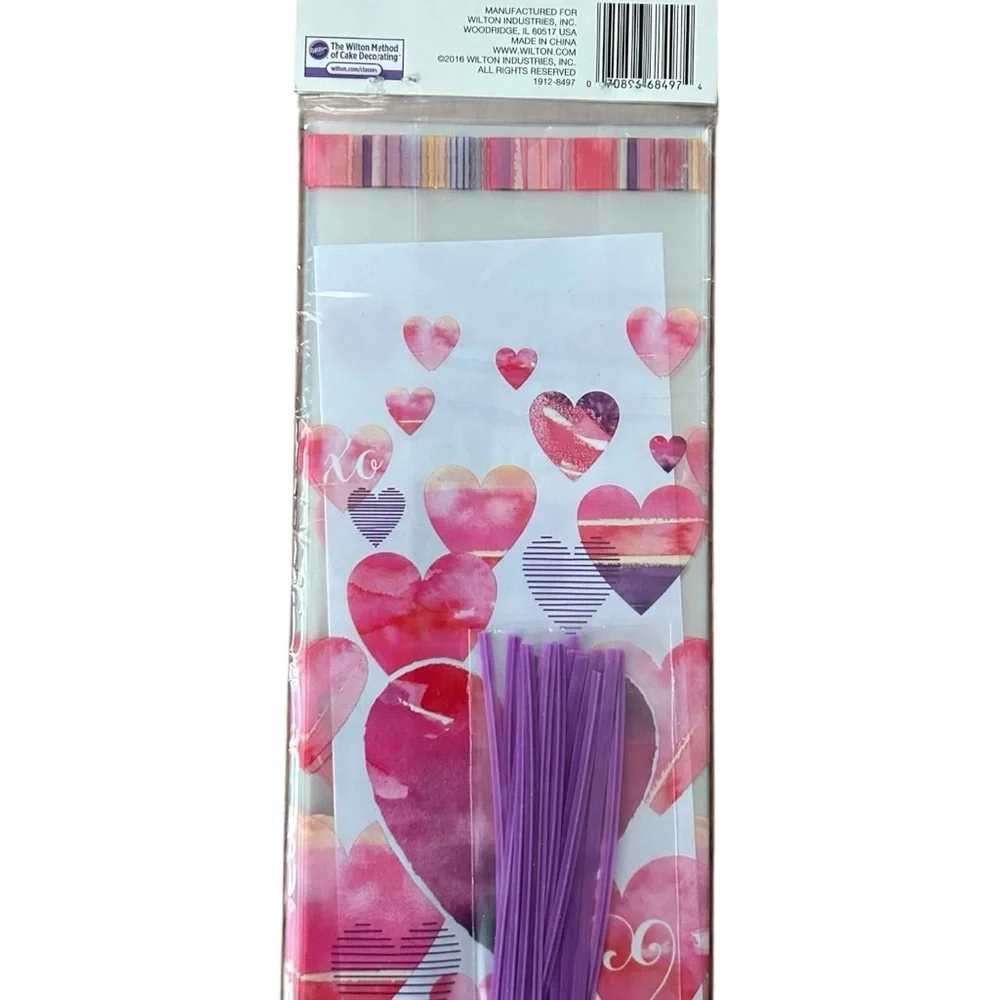 NEW Wilton Cellophane Party Bags Lot of 4 Party Size 4 Mini Size 160 Total Heart